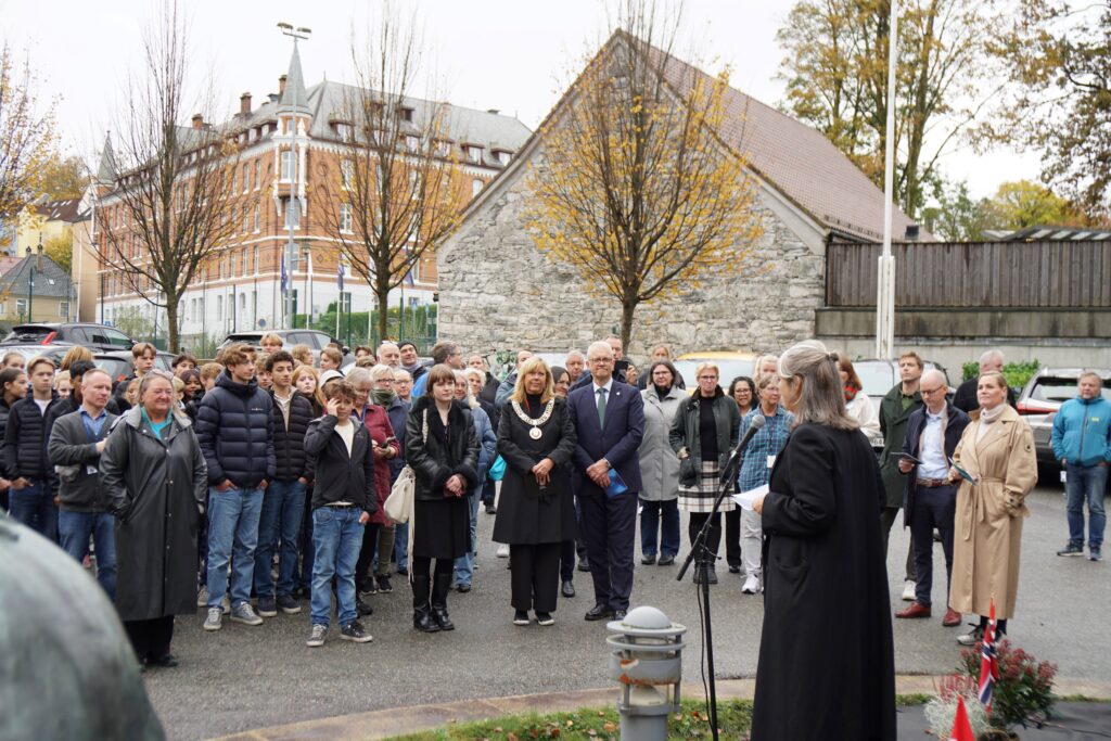Tilhørere utenfor Havforskningsinstituttets feiring av 125 år
