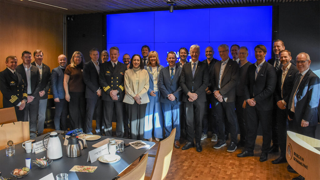 Alle deltakerne på møtet i Bergen Rådhus.