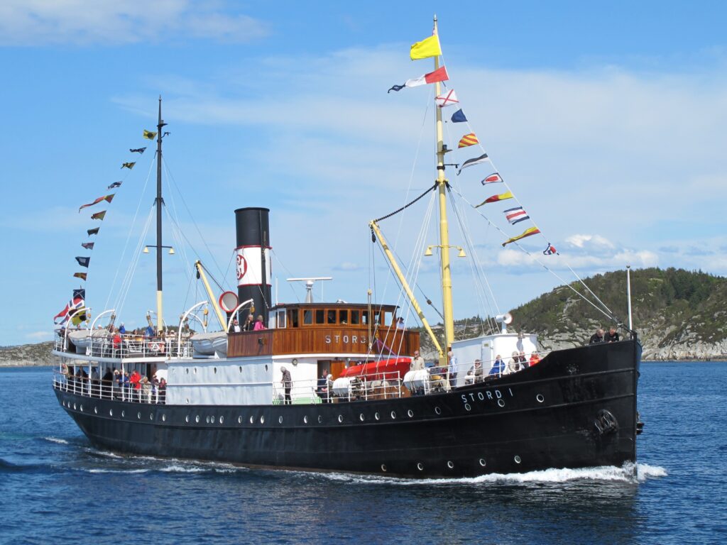Veterandampskipet D/S Stord I har åpent skip lørdag 18. April