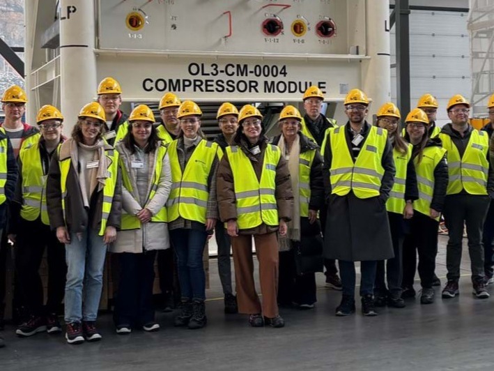 Course participants on a guided tour
