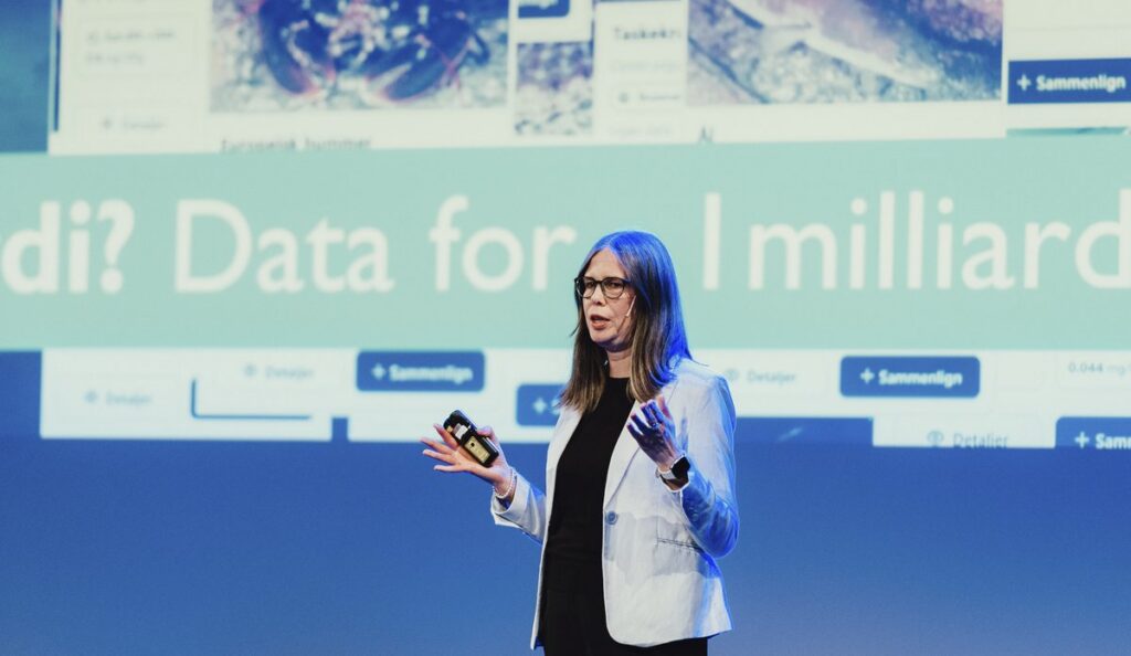 Sjømatdata er ny – og til glede for endå fleire brukarar. Forskar og Sjømatdata-prosjektleiar Rita Hannisdal gler seg over å introdusere ein ny versjon av den unike databasen. Fotograf: Christine Fagerbakke / Havforskingsinstituttet